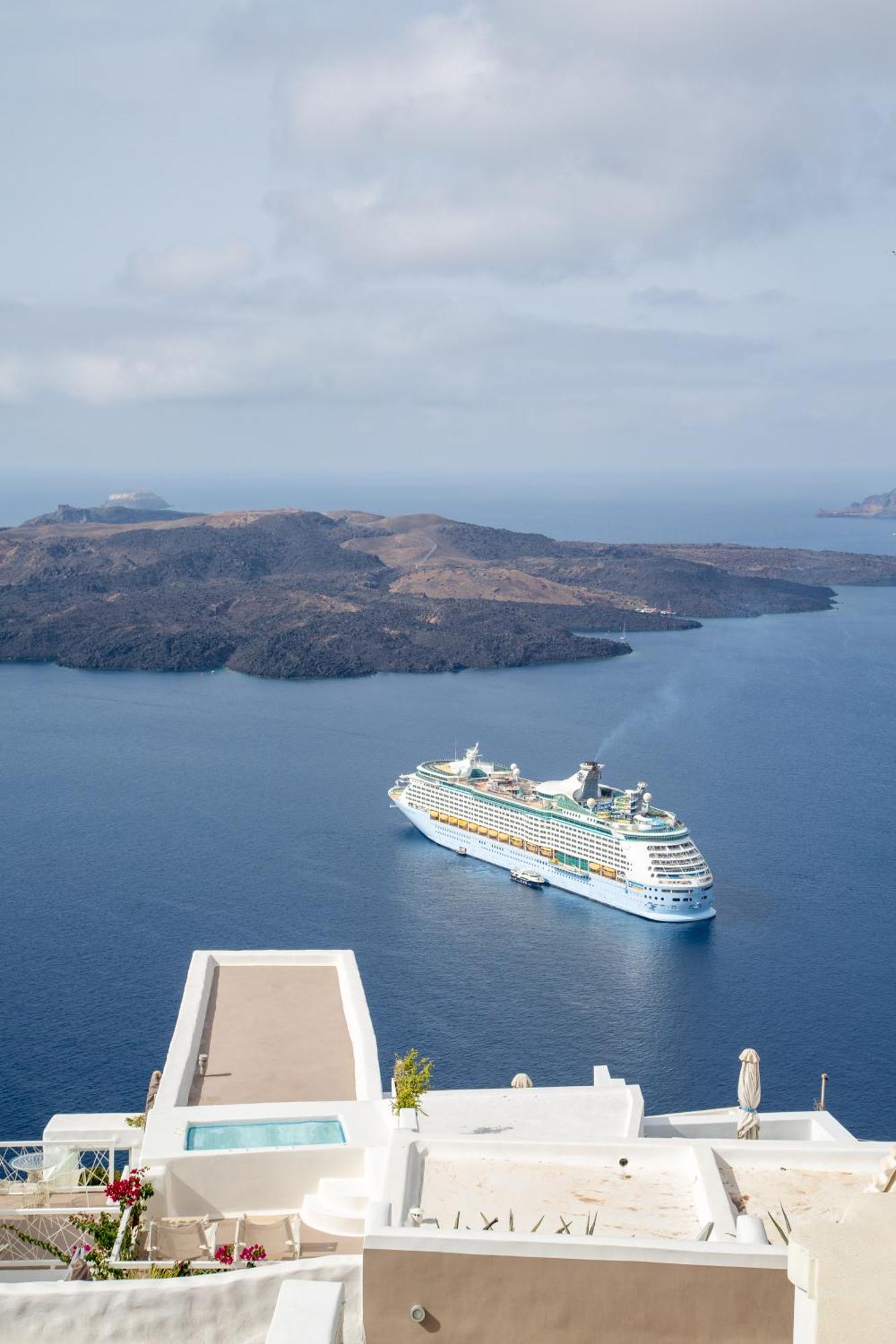 Pantelia Suites Fira  Exterior foto